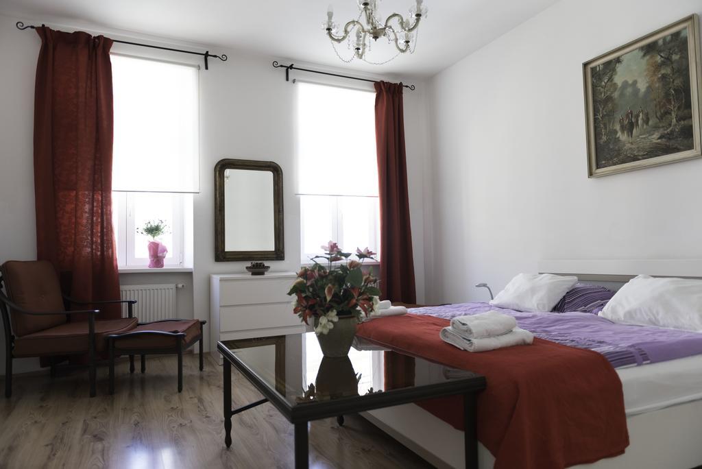 Old Apartament *