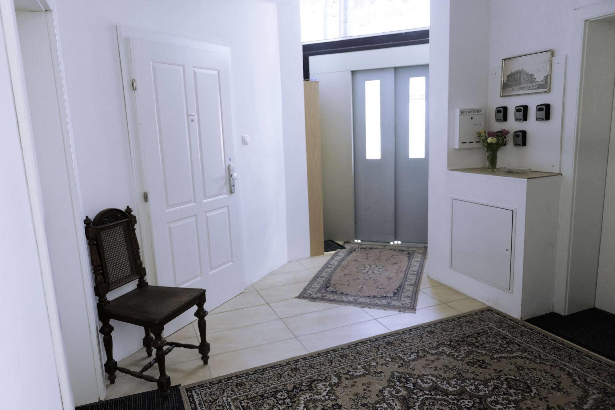 Old Appartement